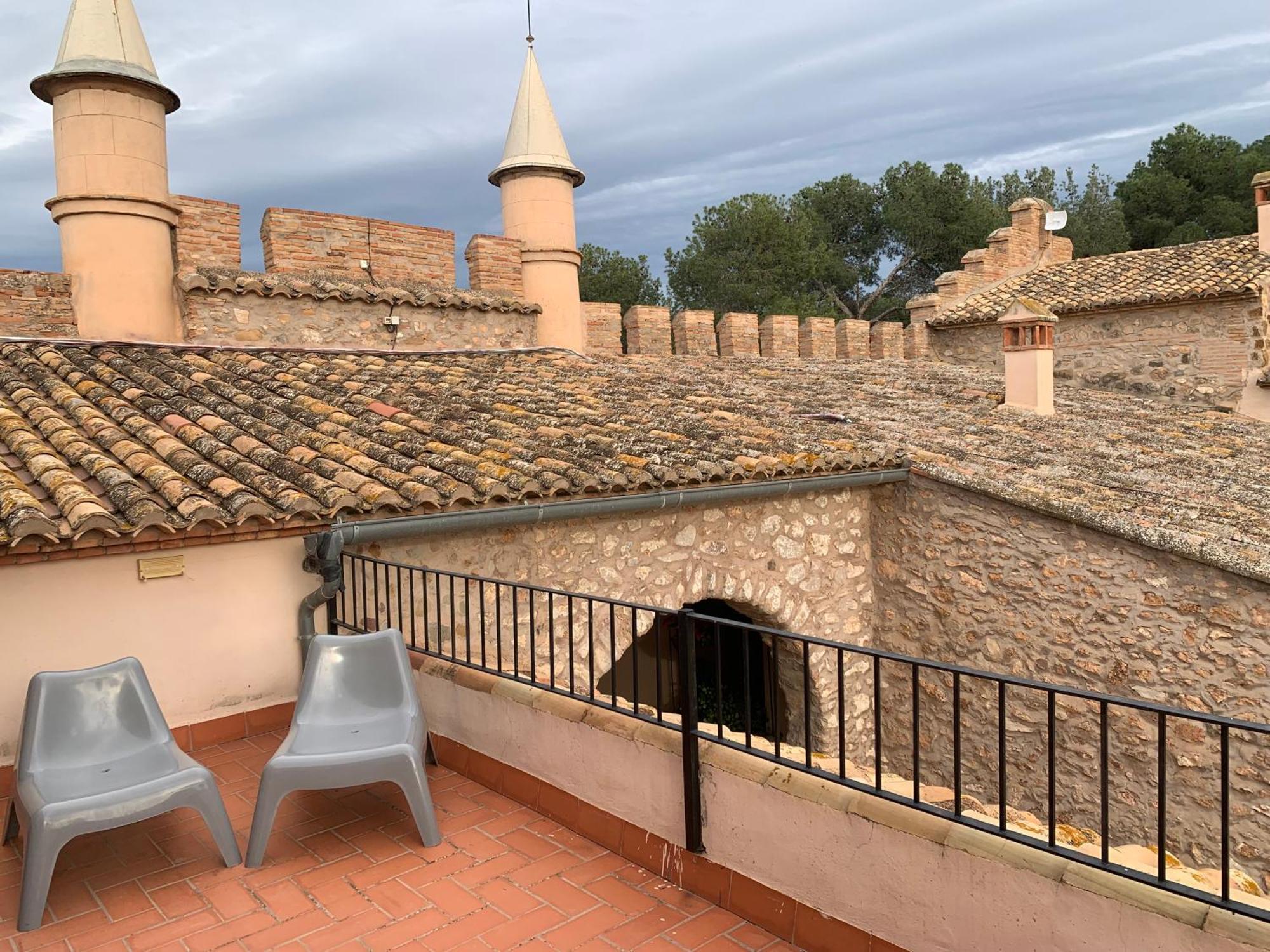 Castillo Con Piscina En Plena Sierra Calderona セゴルベ エクステリア 写真