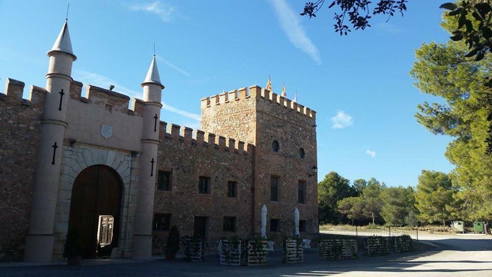 Castillo Con Piscina En Plena Sierra Calderona セゴルベ エクステリア 写真
